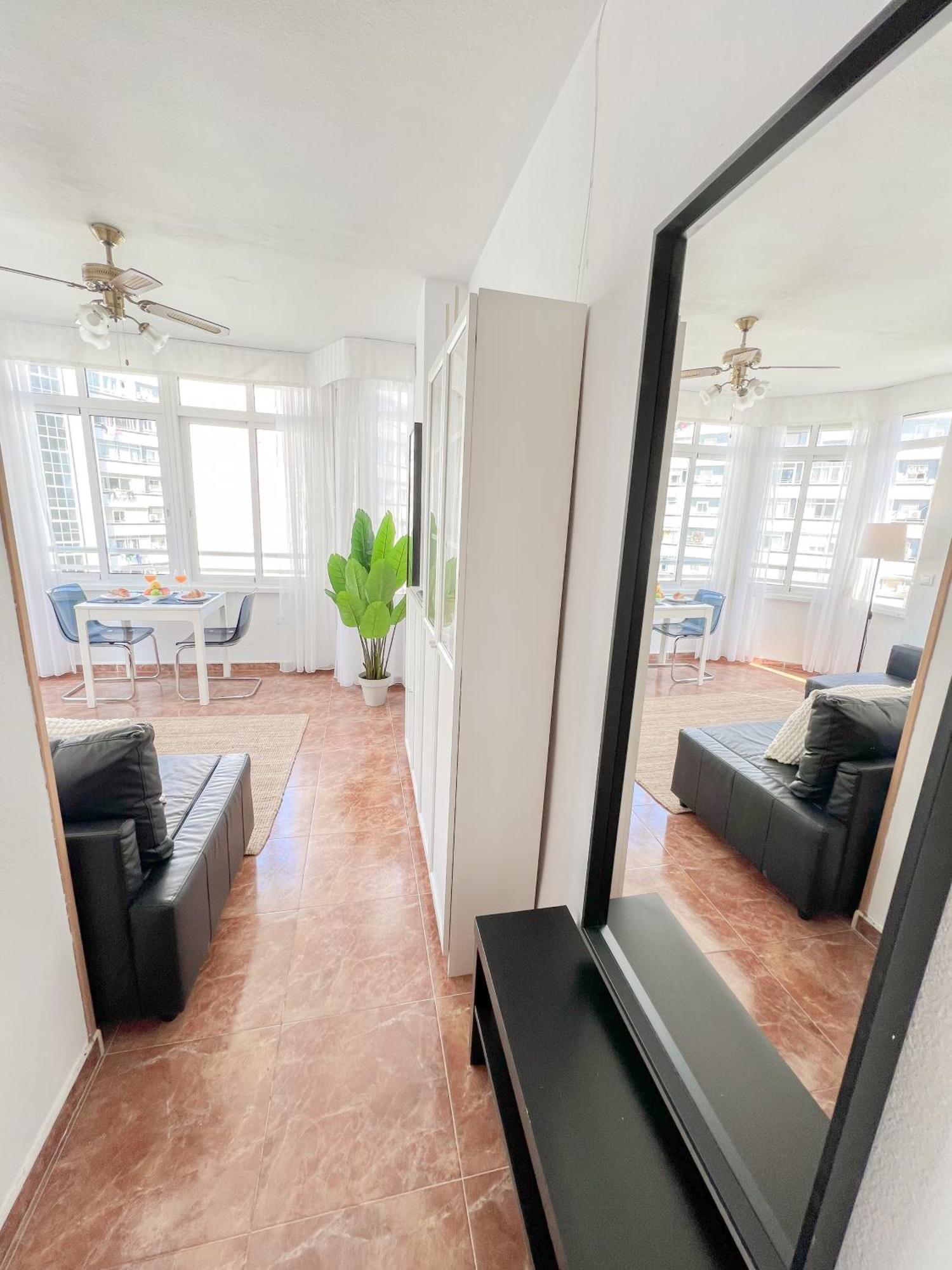 Cozy & Bright Flat Torremolinos Centre Appartement Buitenkant foto