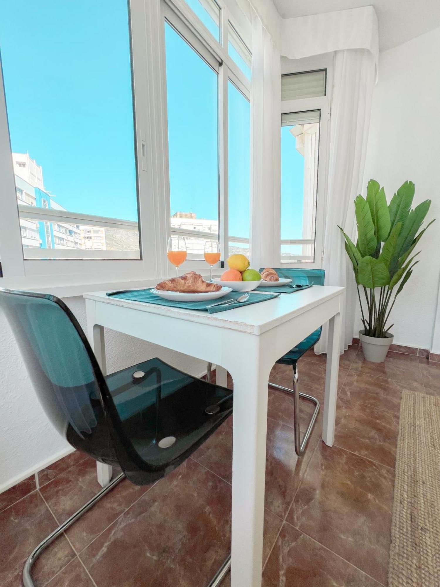 Cozy & Bright Flat Torremolinos Centre Appartement Buitenkant foto